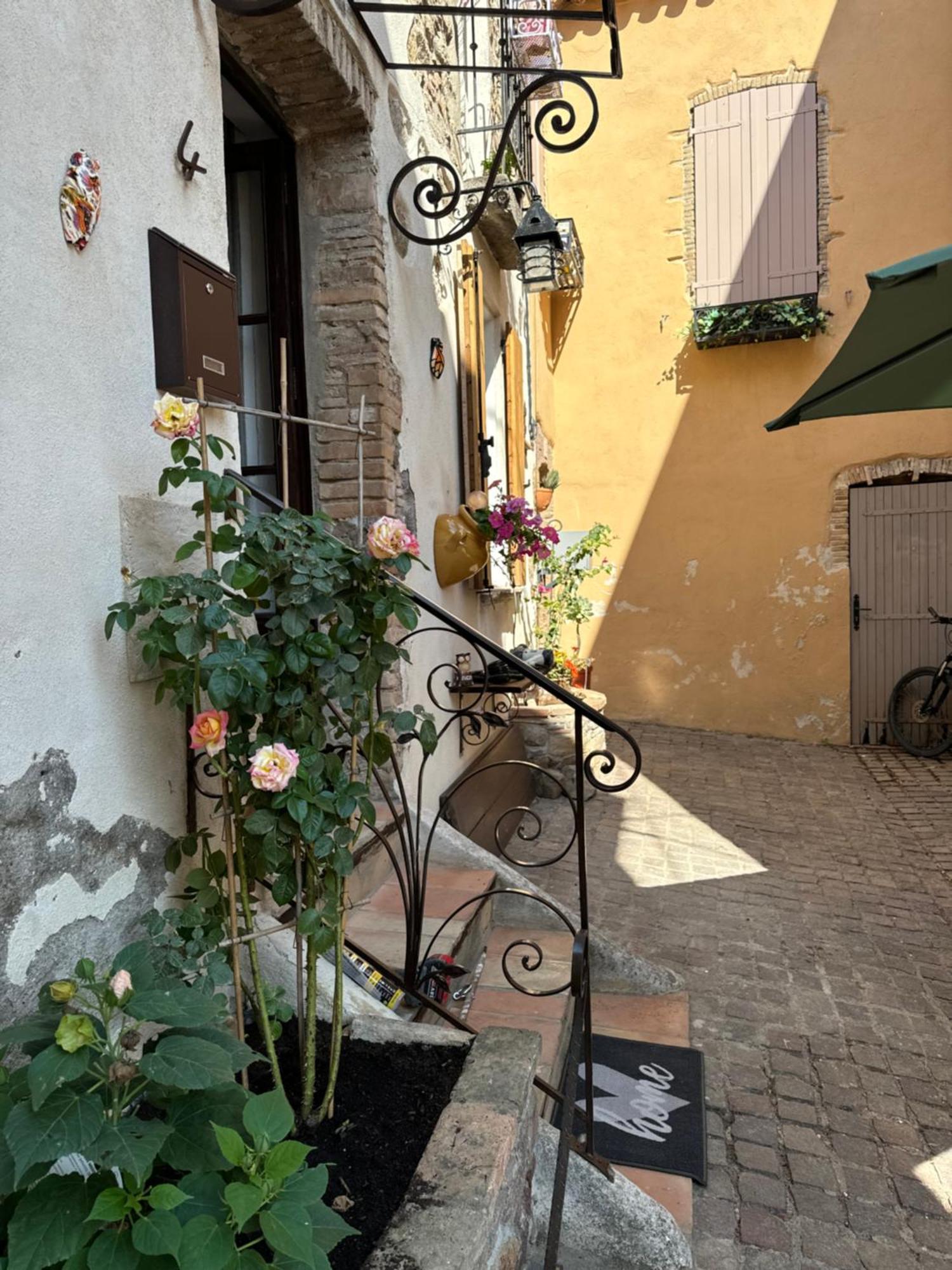 Appartement Chez Kay à Roquebrune-sur Argens Extérieur photo