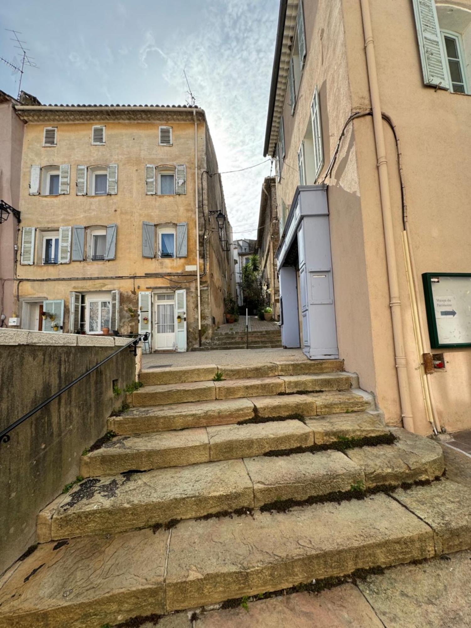 Appartement Chez Kay à Roquebrune-sur Argens Extérieur photo