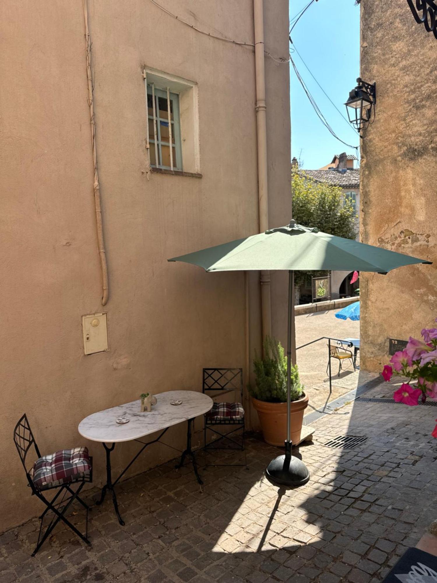 Appartement Chez Kay à Roquebrune-sur Argens Extérieur photo