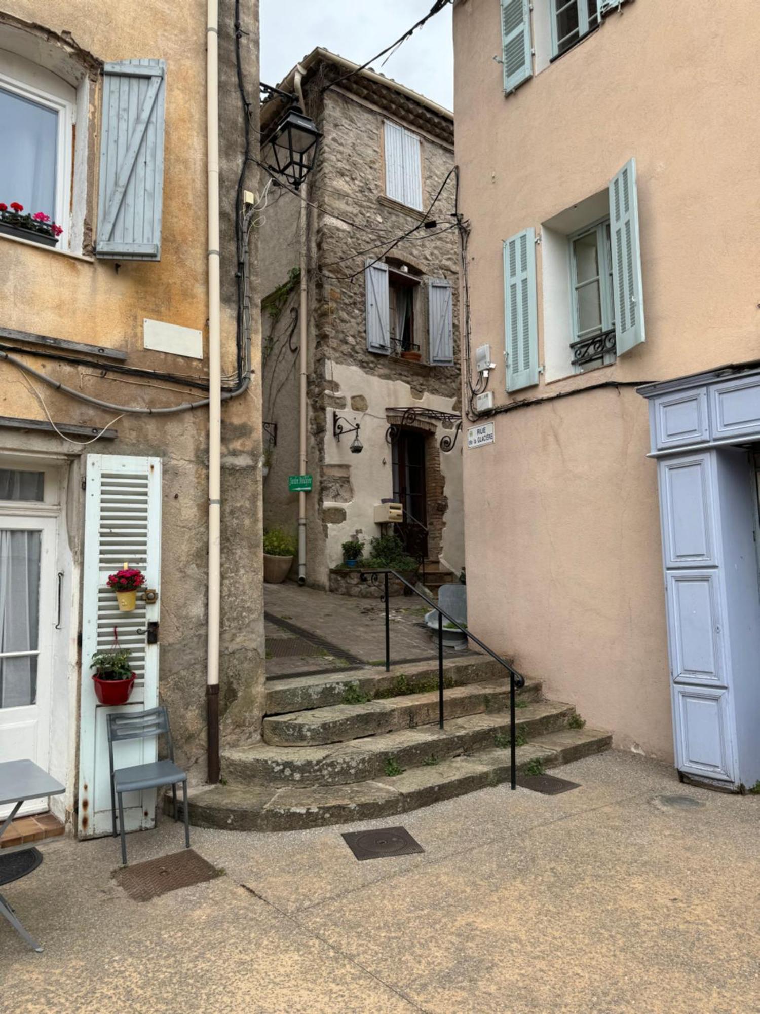 Appartement Chez Kay à Roquebrune-sur Argens Extérieur photo