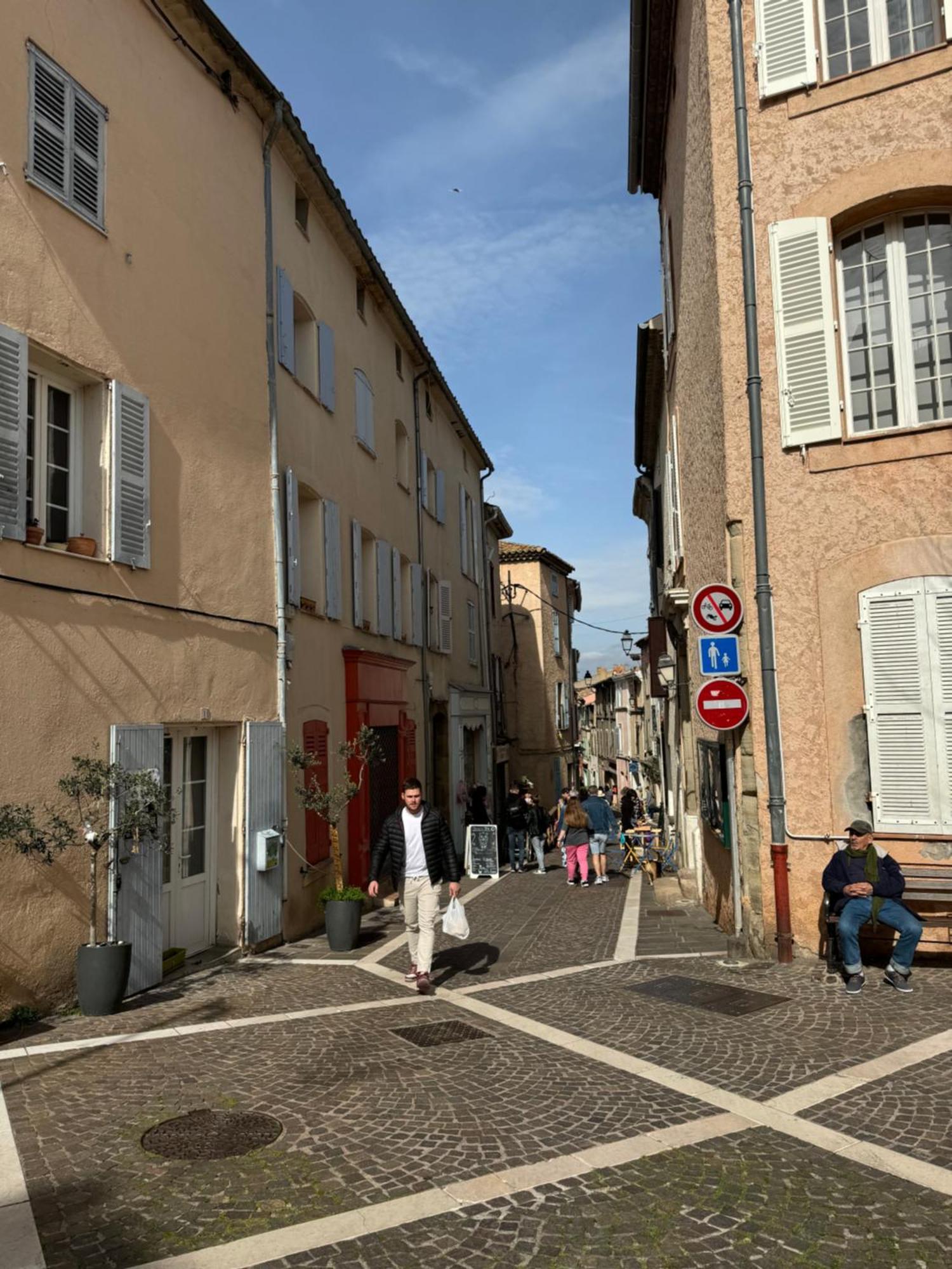 Appartement Chez Kay à Roquebrune-sur Argens Extérieur photo